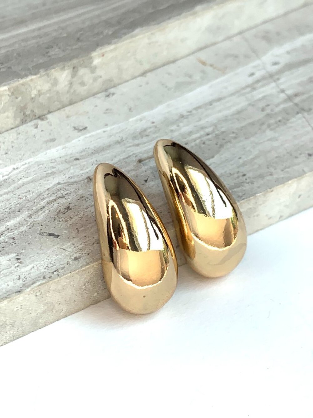 NEW ~ Anthropologie Gold Droplet Earrings